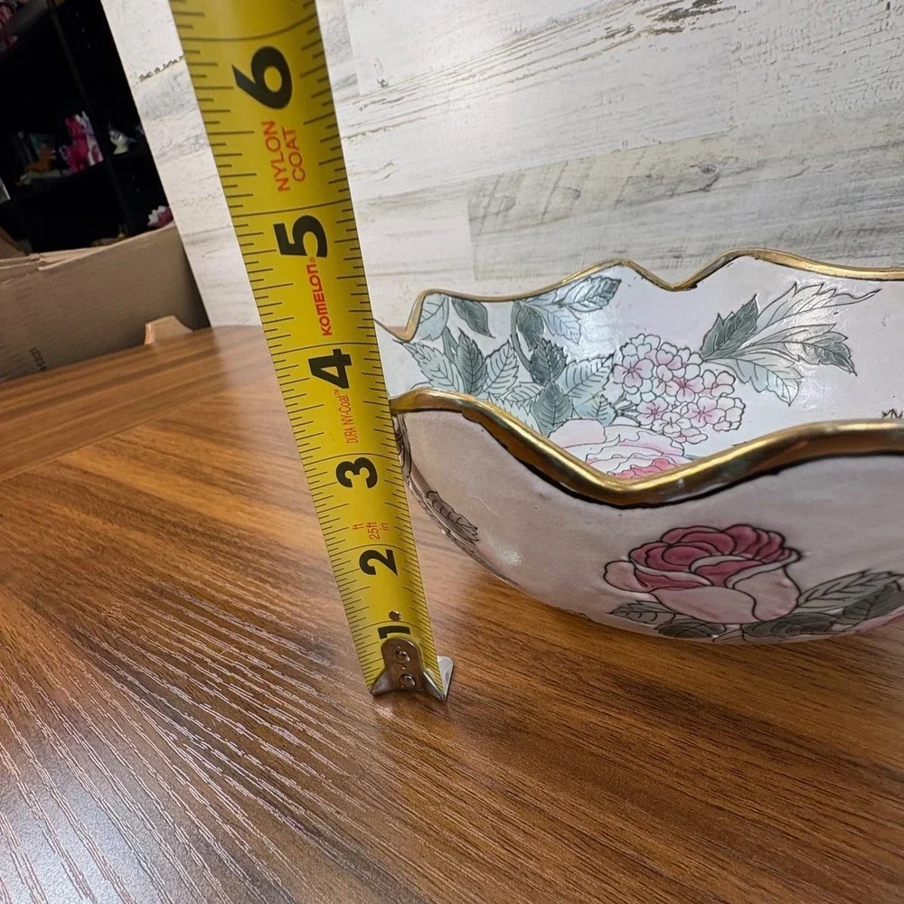 Vintage Chinese Macau Famille Rose Hand Painted Lotus Scallop Bowl‎ 8